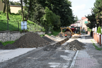 Ruszyła przebudowa ul. Podzamcze w Miechowie z udziałem Rządowego Funduszu Rozwoju Dróg
